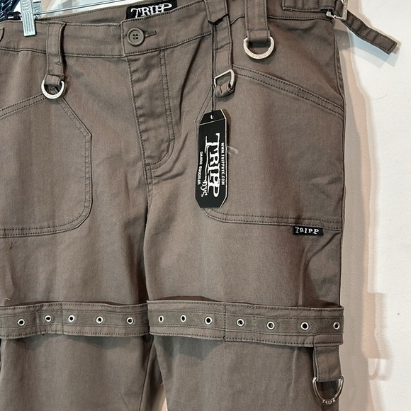 TRIPP NYC CURVE SUPER ZIPPER EYELET PANT OLIVE Plus size 14 new with tags - Picture 3 of 10